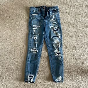 AMERICAN EAGLE JEANS